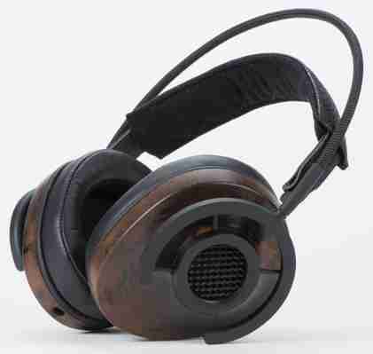 AudioQuest lancia NightHawk, le cuffie realizzate con 'Legno Liquido'